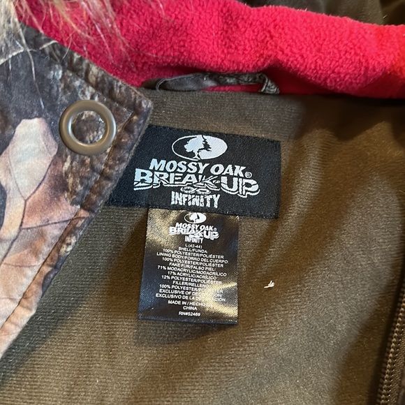 Mossy Oak Camo hunting jacket - Picture 2 of 4